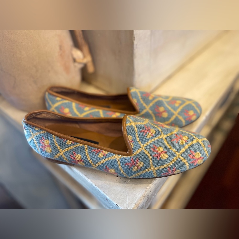 Womens Zalo Needlepoint Flat Loafer Shoes 9